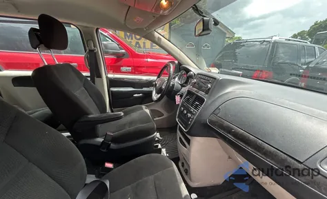 2015 Dodge Grand Caravan Se z USA, uszkodzony, nr VIN 2C4RDGBG6FR581453